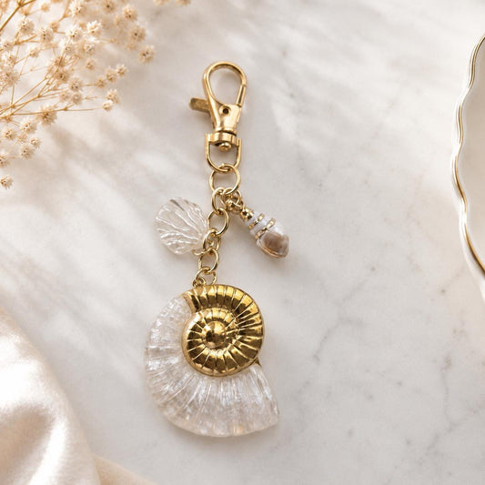 Bag charm with Ocean vibes | one of a kind elegant gold seashell charm