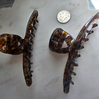 Acetate Large slender Claw Clip, Tortoise Hair Clip, Gold Metal French Hair product photo 2 from Rey & Luck Co